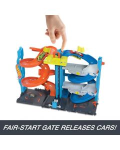 Hot Wheels City Pista de Juguete Torre de Carreras con Doble Altura Incluye 1 vehículo para niños de 3 años en adelante