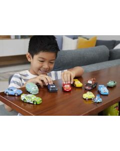 Disney Pixar Cars, Paquete de 10 Autos, Vehículos de Juguete para niños de 3 años en adelante