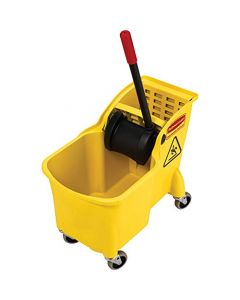 Rubbermaid Commercial Products, Cubo de trapeador con escurridor sobre Ruedas, Cubo de trapeador Todo en uno, Resistente, Amarillo, 31 Cuartos (FG738000YEL)