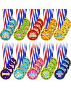 Gejoy Medallas de Premio Medallas Surtidos para Niños Medallas de Premio de Ganador de Plástico de Estilo Surtido para Niños Recuerdos de Fiesta Cumpleaños (60 Piezas)